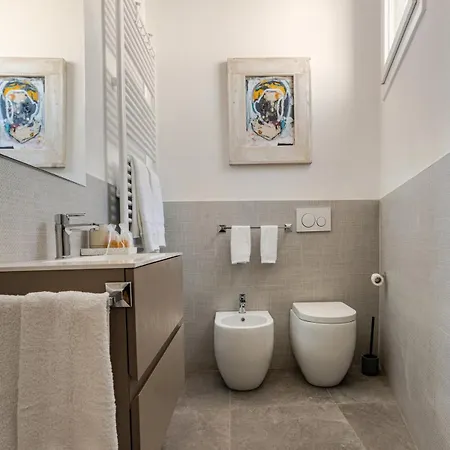 Daire Cathedral Nest - Elegant Two-room On Piazza Duomo Ferrara