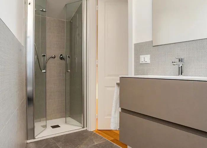 Апартаменты Cathedral Nest - Elegant Two-room On Piazza Duomo Феррара